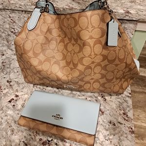 💜NWOT❤STUNNING COACH HALLIE BAG & WALLET SET